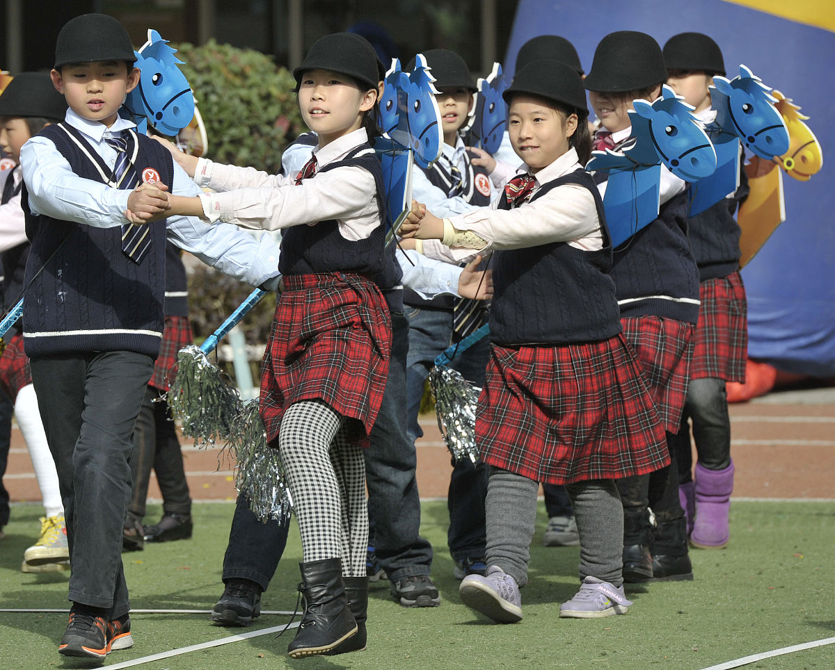 传统美德：校园里的温暖故事