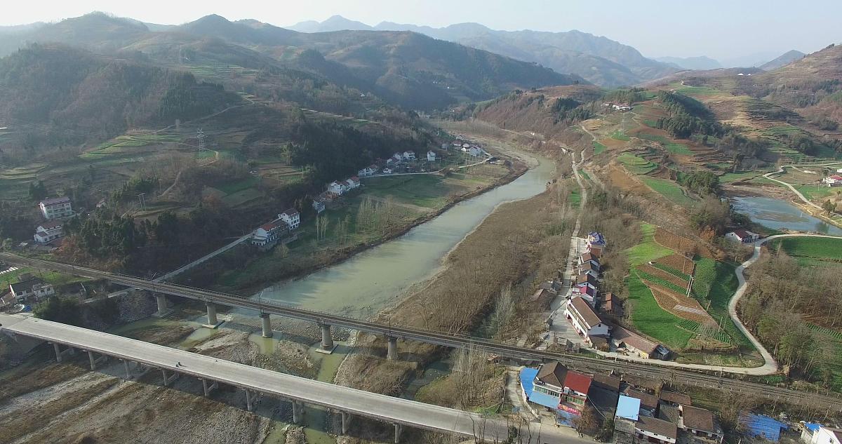 延安市宝塔区姚店镇岳家塔溢洪道施工方法与流程解析