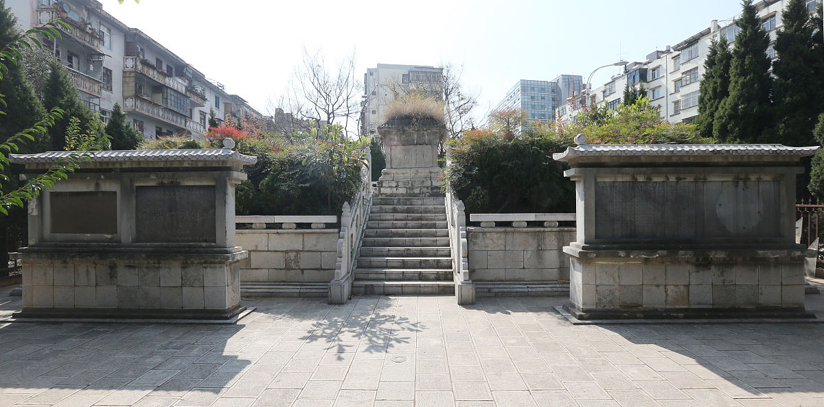 昆明航空服务学校报名条件 - 华西学校官渡区报名点