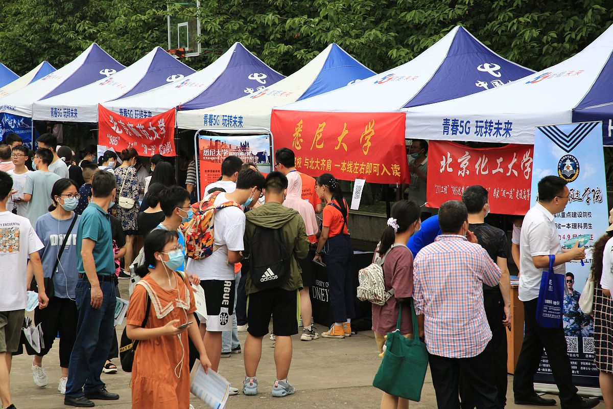 浙江卫校招收大专生吗？答案是肯定的！