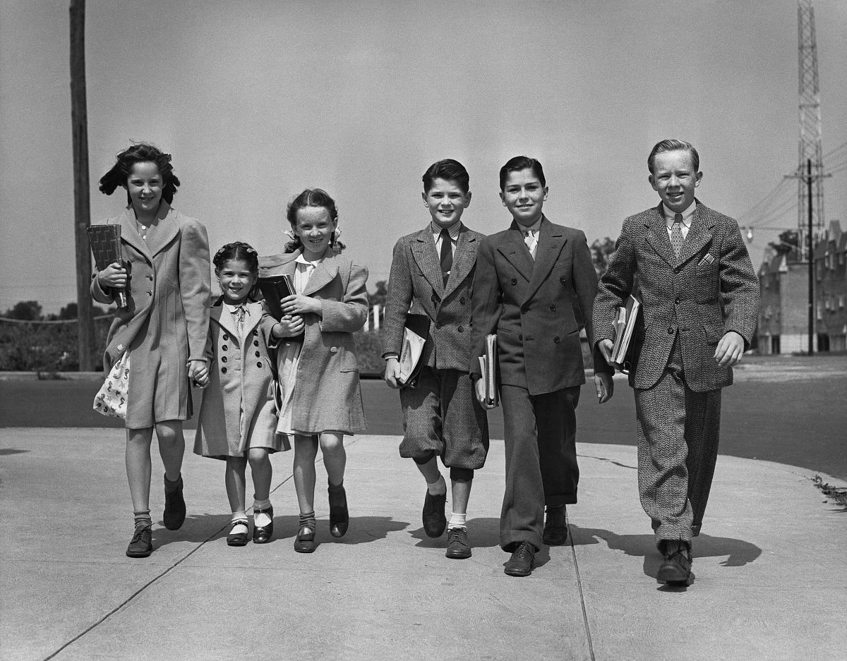 1942年一名哈佛教授被白宫征召放弃了曾经救死扶伤的科研研发出了战争武器地狱之火结果却让他错过了诺贝尔奖遭到了全世界的指责天才的人生从此改写！这是怎么一回事写一篇文章3000字