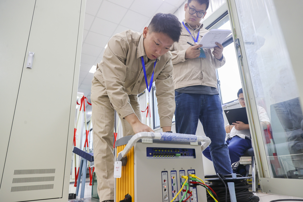 武汉光电高级技工学校汽车检测与维修招生简章