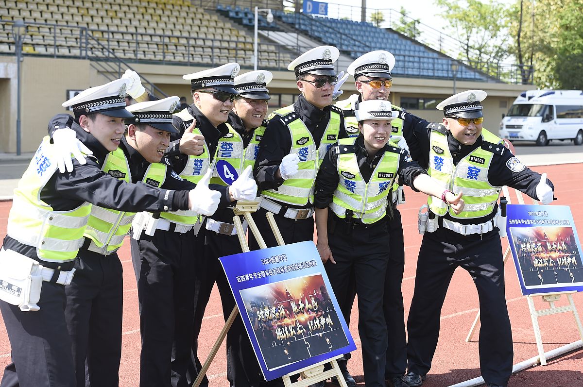 四川工商职业技术学院是几专