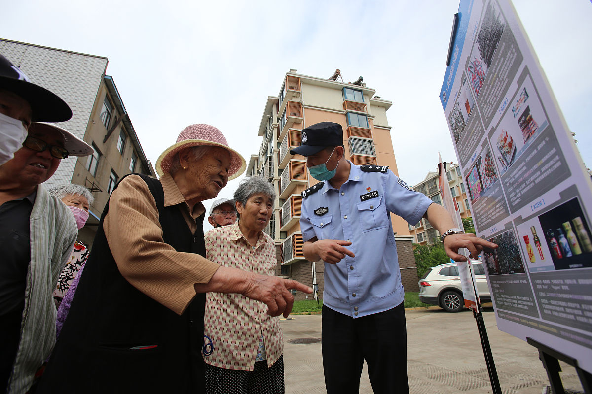 磷矿派出所加强巡逻防控，提升治安维稳效果