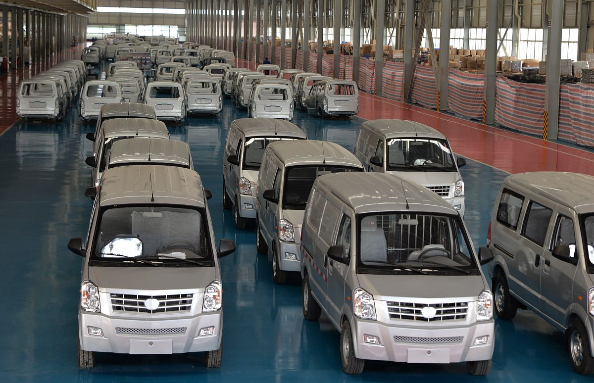 贵阳市交通学校汽车整车与配件营销专业就业方向：销售、维修、售后、零部件