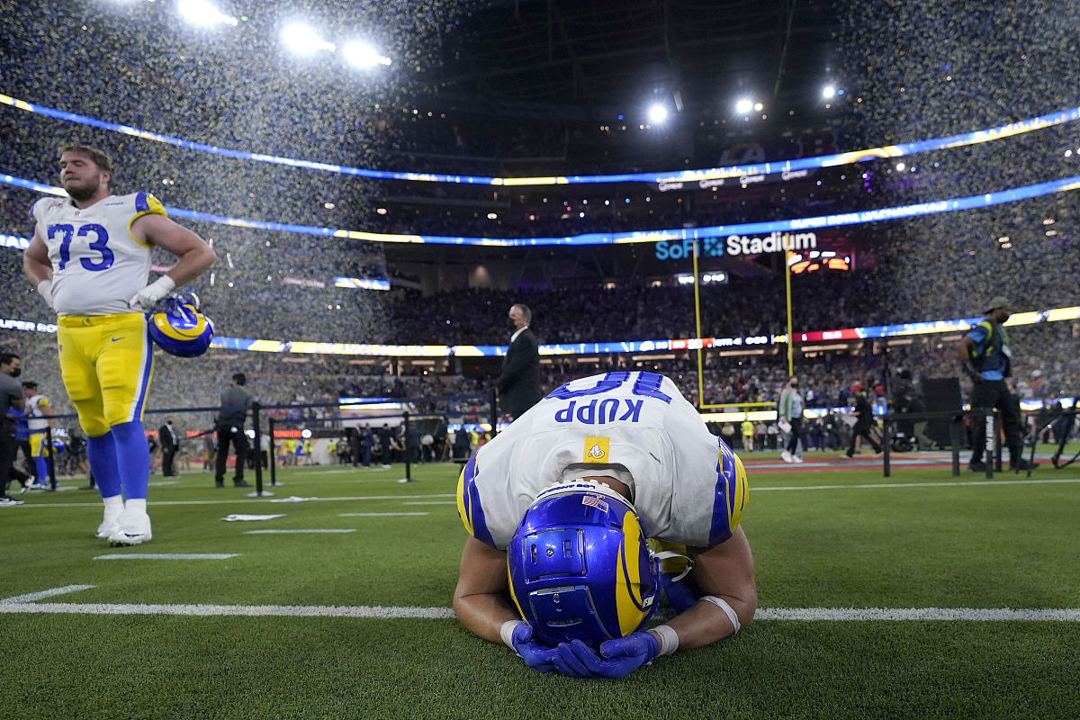 los angeles rams wide receiver cooper kupp (10) reacts after the