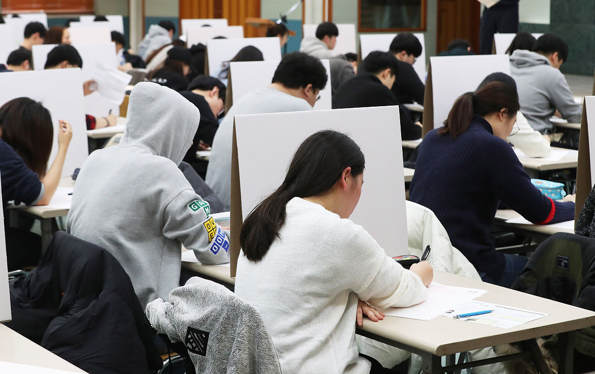 四川2021年中考专业科目考试攻略：备考技巧和策略