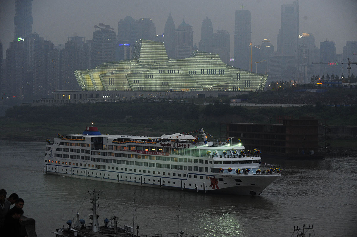 湖南高尔夫旅游职业学院药剂专业五年制大专怎么样？就业前景如何？