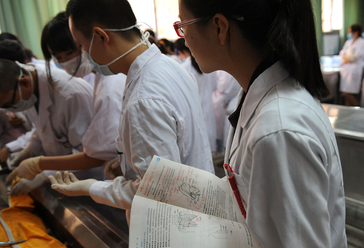 应用心理学专业在精神病院实习的毕业实习总鉴定