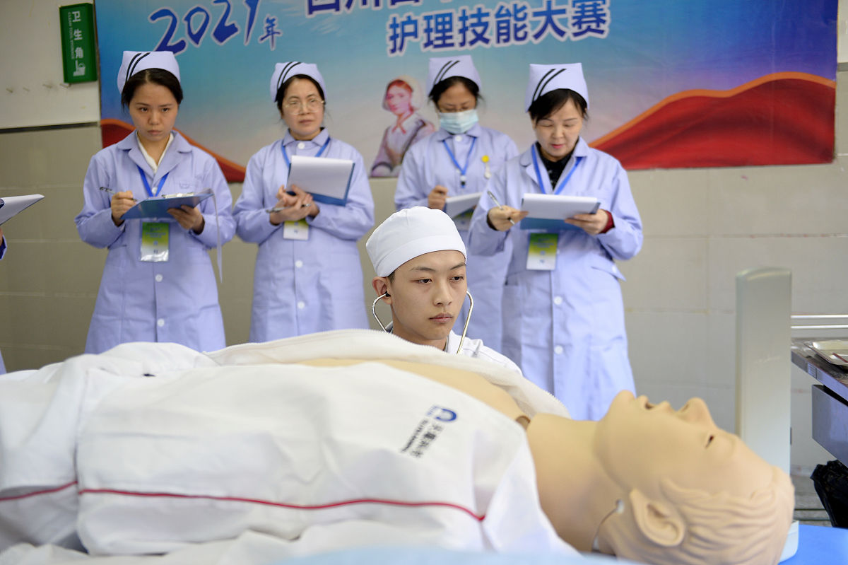 江苏高淳中等专业学校2023年招生计划：800人，多个专业方向