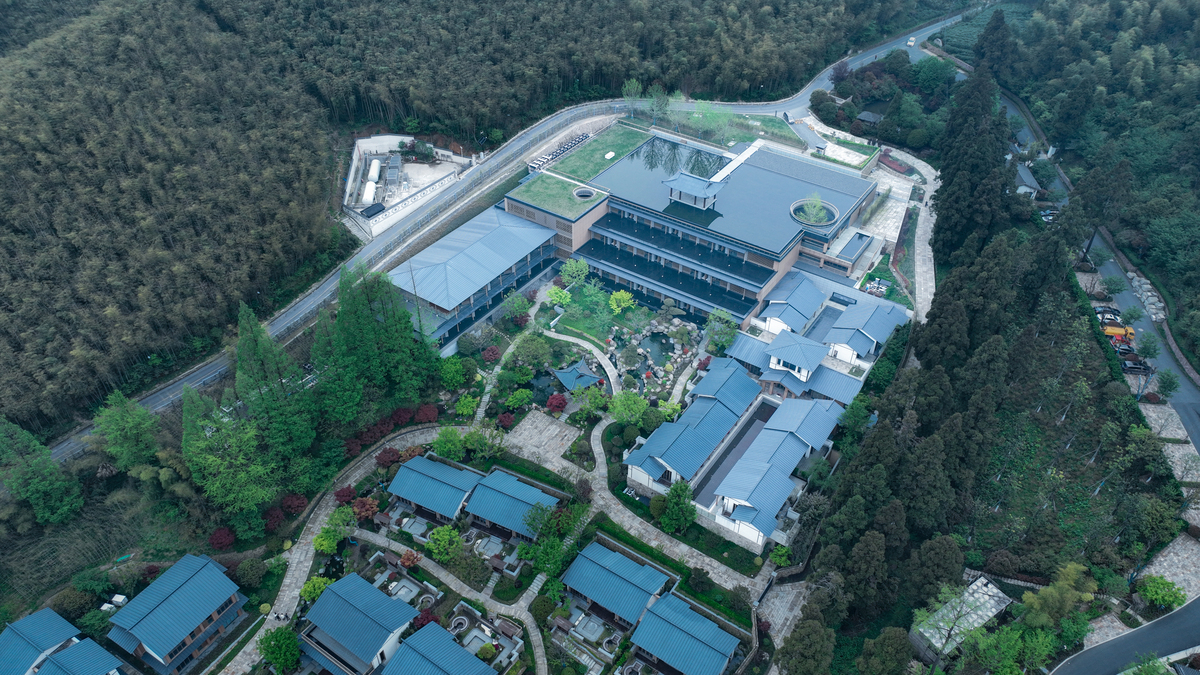 杭州西湖畔山酒店 - 豪华住宿体验，尽享精致服务