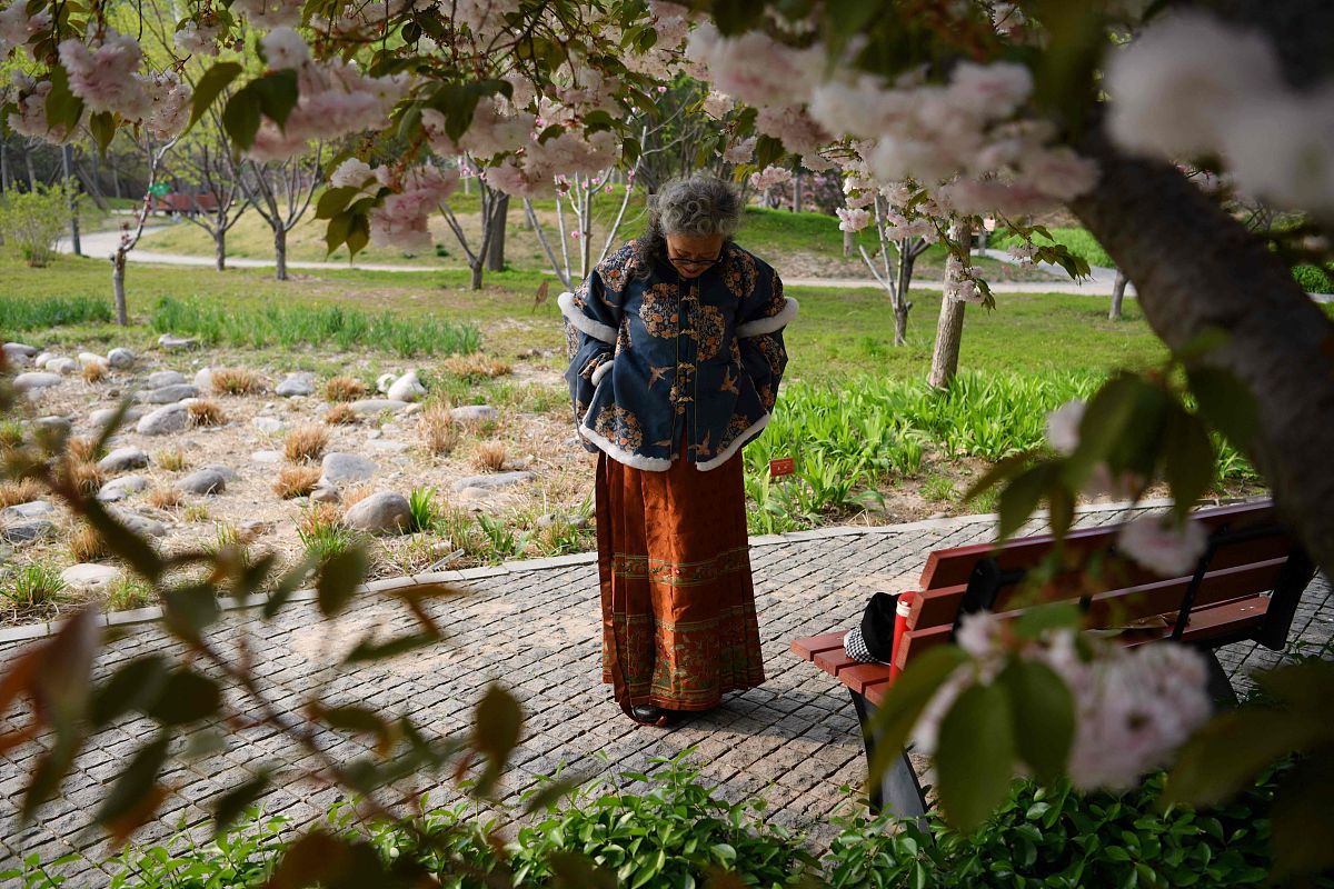 抖音视频点赞到300-400就点不进去了？原因和解决方法！