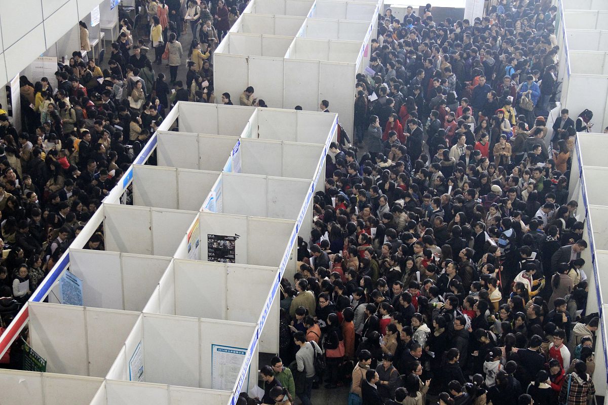 江苏2023年读卫校有前途吗？就业前景、专业发展、学费分析