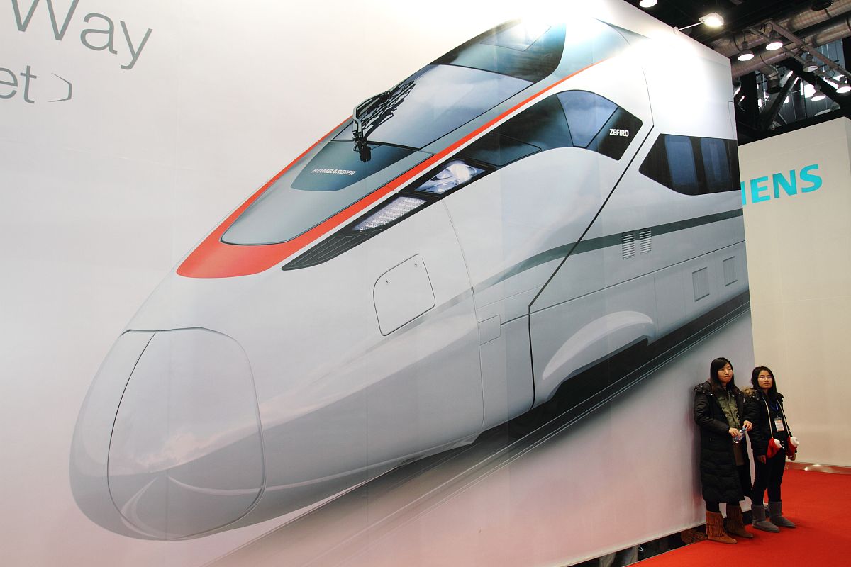 贵州轨道交通学校：大专还是中专？如何选择？