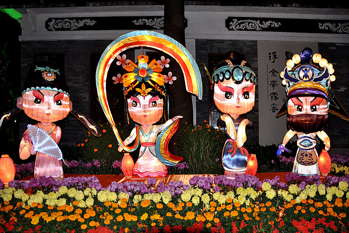 从这个思考角度来讲用动漫IP活化沙湾传统飘色使传统的飘色文化被赋予更大的生命力因此让传统飘色以动漫IP化的再创作是十分有必要的。