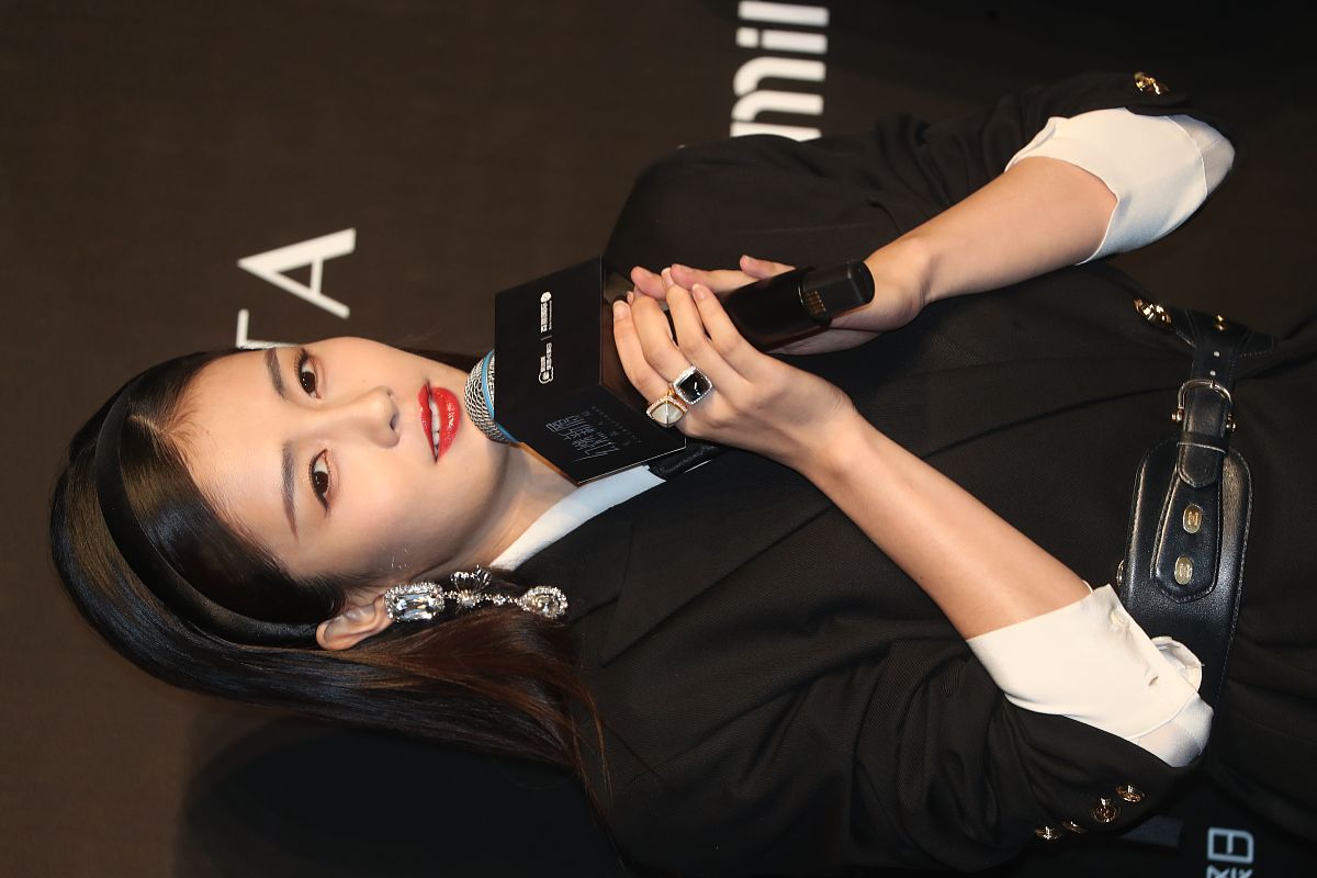 方舟生存进化非专用服务器和单人模式有什么区别