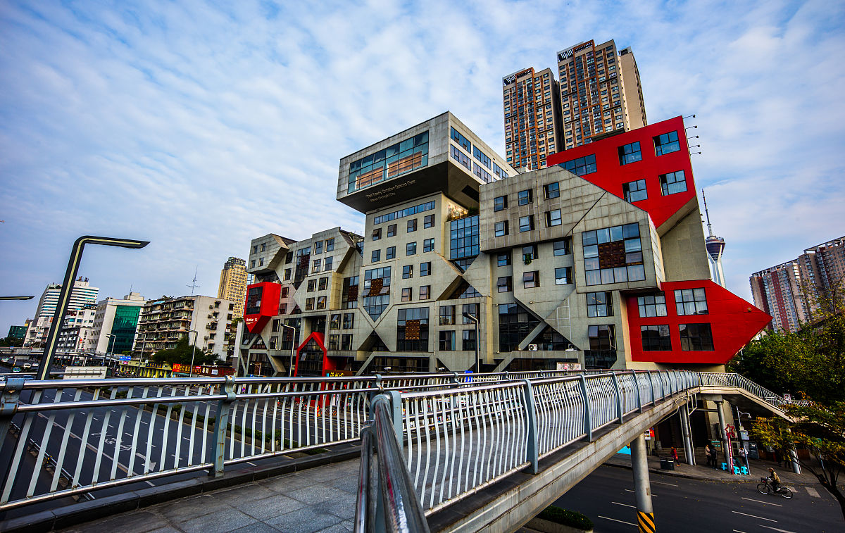 关于四川成都市三级资质还能买吗建筑字数