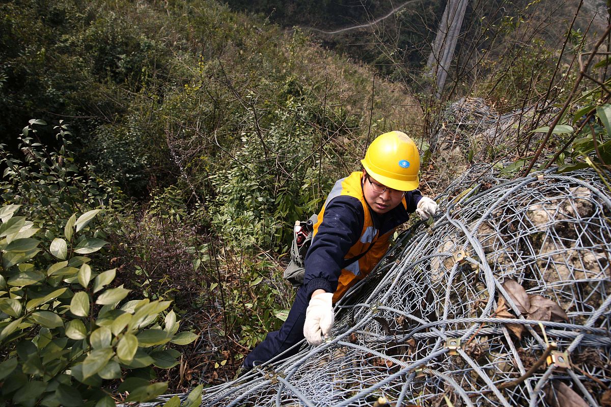 重庆铁路学校男生专业推荐：通信信号、机车、工程、运输管理