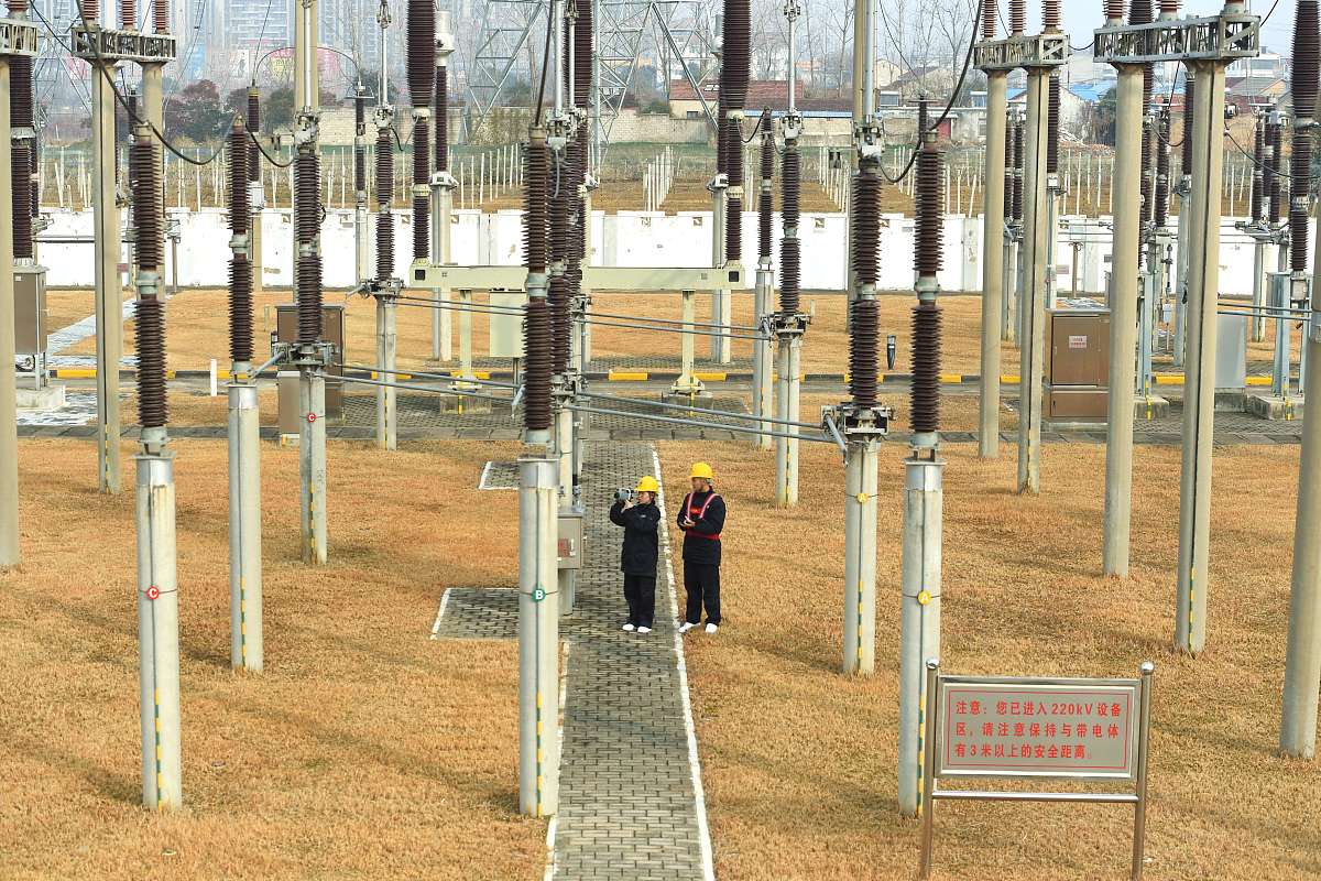 重庆市三峡水利电力学校发电厂及变电站运行与维护专业优势和发展前景