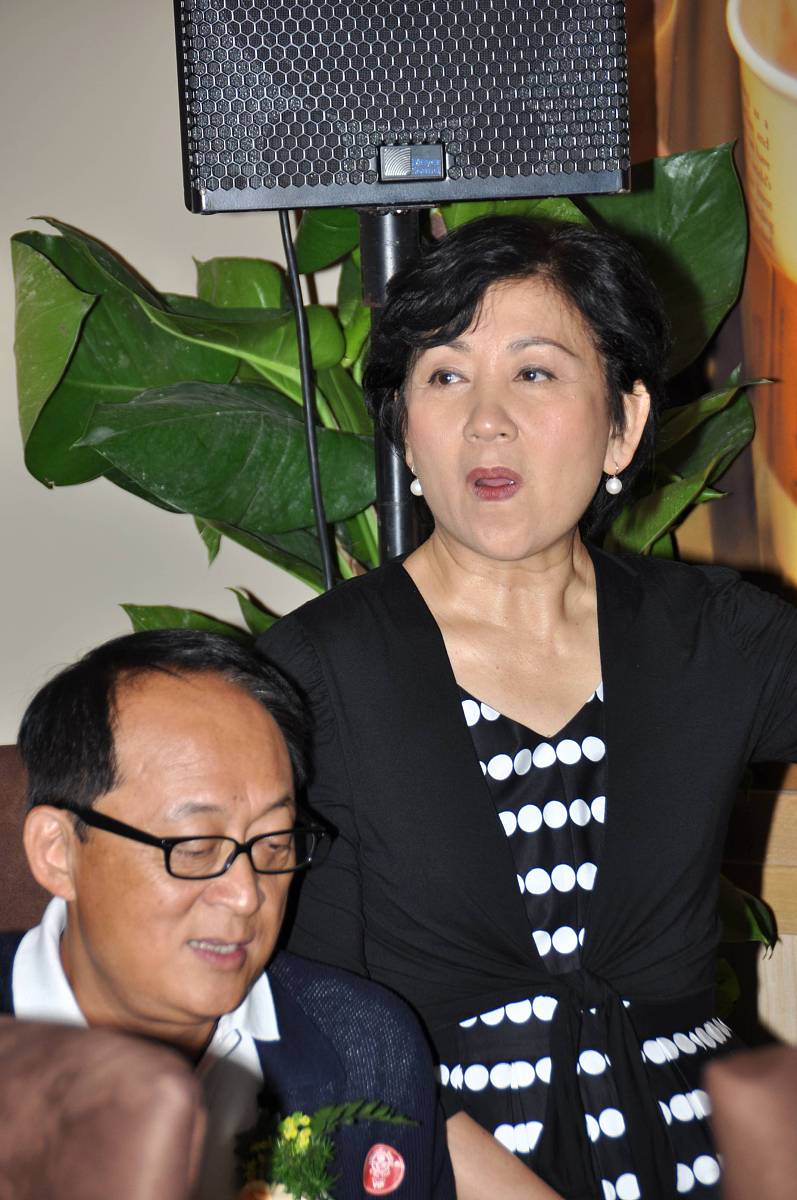 汪莉和潘国洪的关系