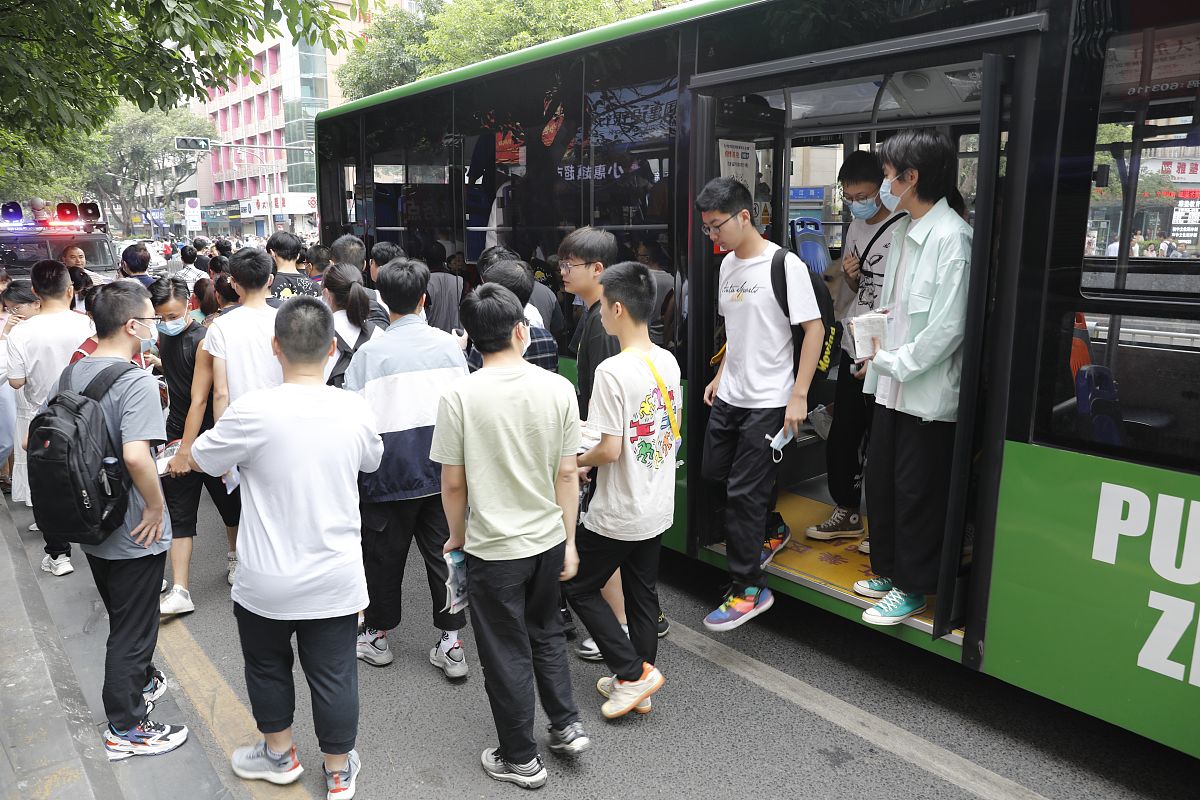 四川高中毕业后读中专？这些理由值得你考虑！