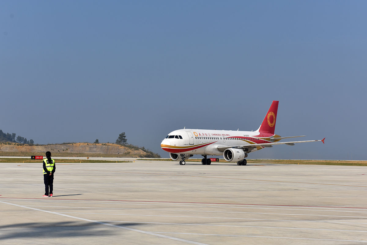 成都金堂航空学校怎么样？师资、设施、学费全方位解析