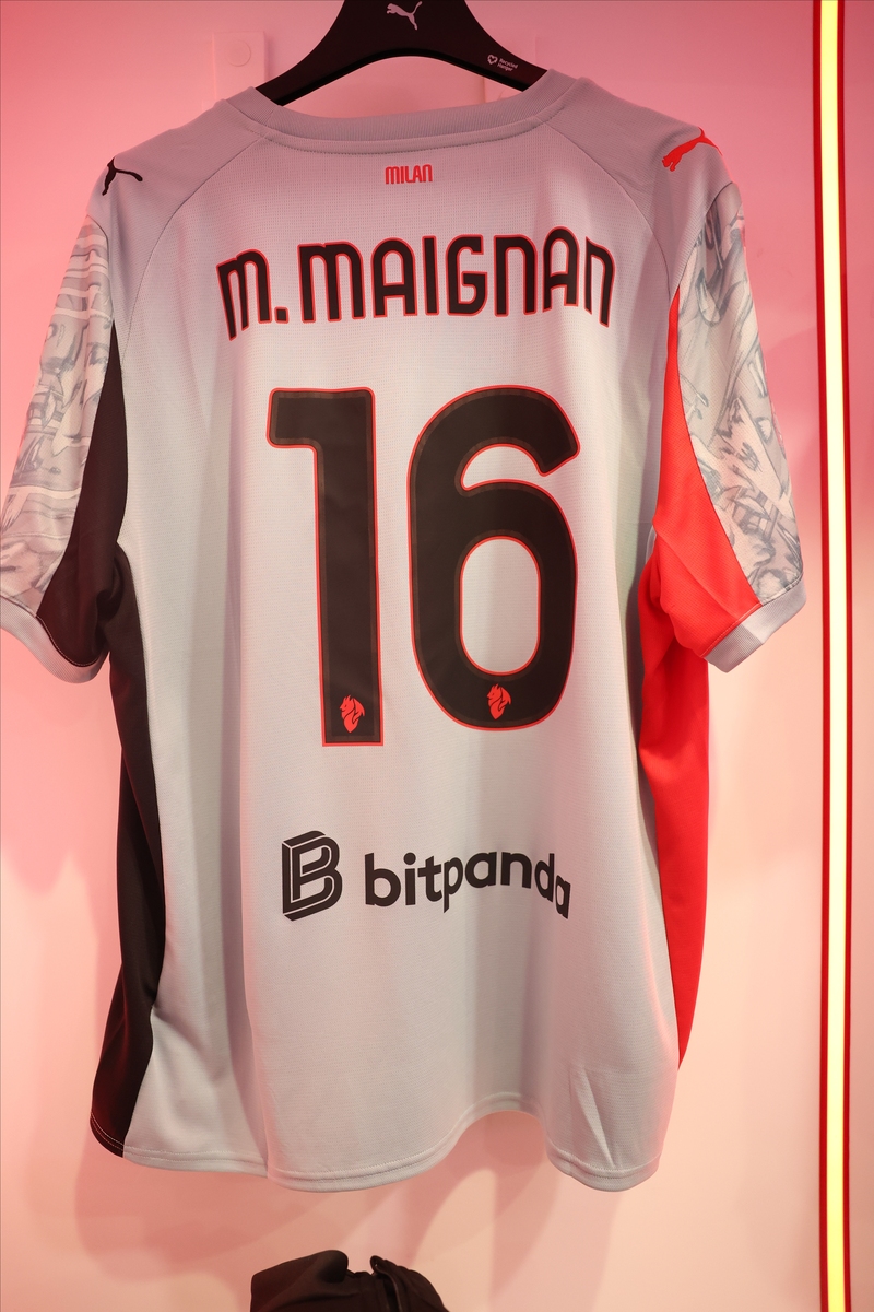 格桑怎么弄成足球球衣印名