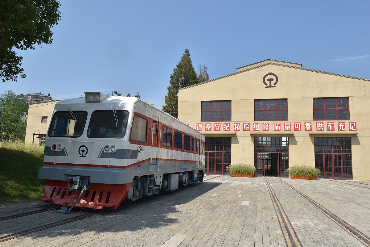 四川铁路运输学校毕业后就业发展如何