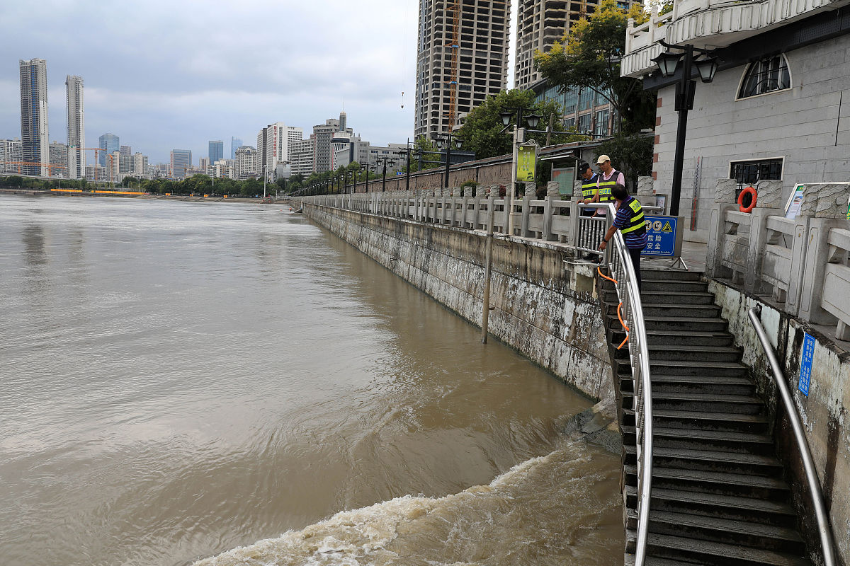 冲洗水位计操作指南：步骤与判断方法
