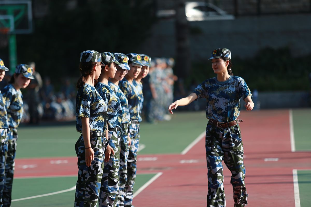 四川城市技师学院适合女孩子报读的专业有那些