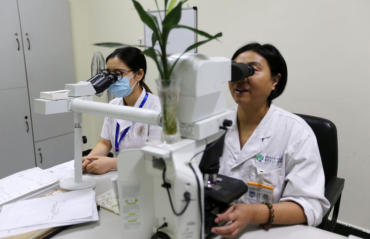 内窥镜工作距离：影响视野、清晰度和操作