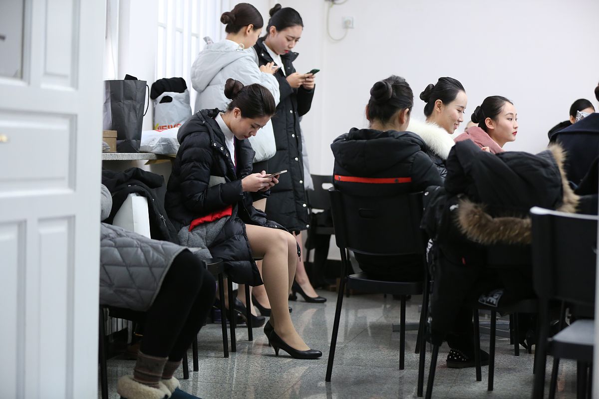 近视可以报考空乘吗