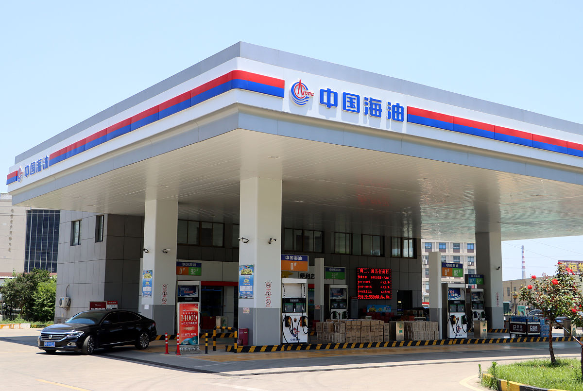 2021年6月6日,江苏常州,央企上市公司中海油(中国海洋石油集团)加油站