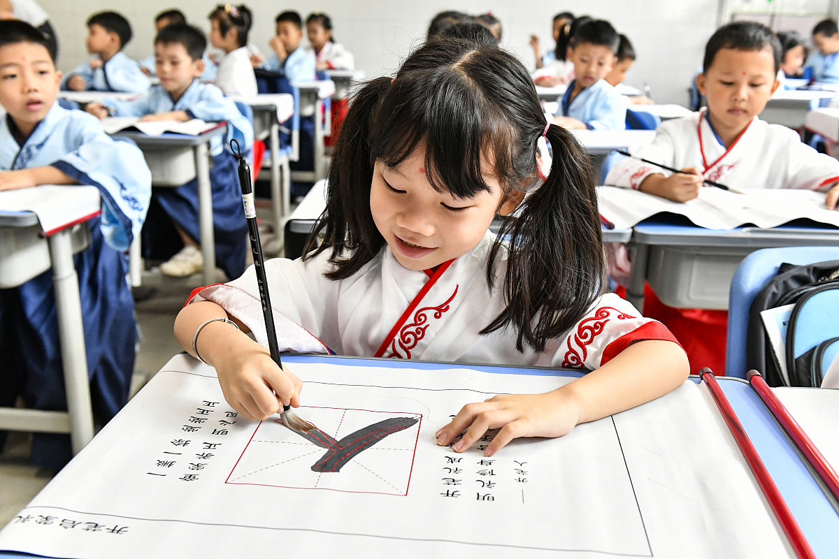 东莞职业技术学校2022年招生简章 - 专业设置及报名时间