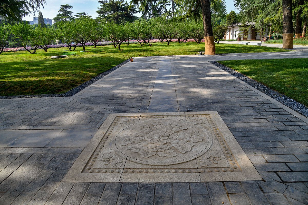 西安卫校学费多少钱一年？-2022年最新收费标准