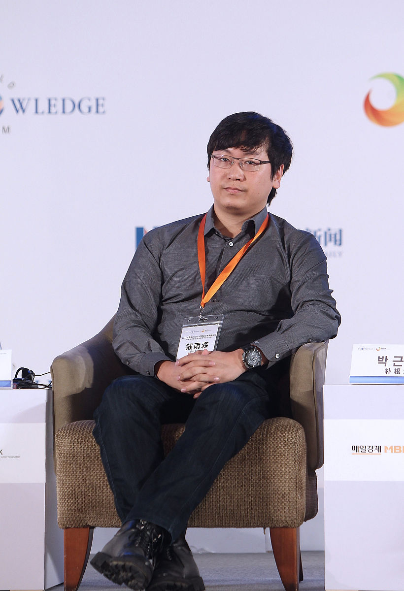 四川联合经济学院行政管理专业招生：初中/高中读专科