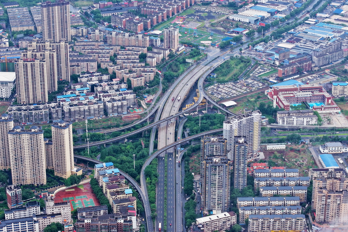 关于六安近十年变化的作文不少于