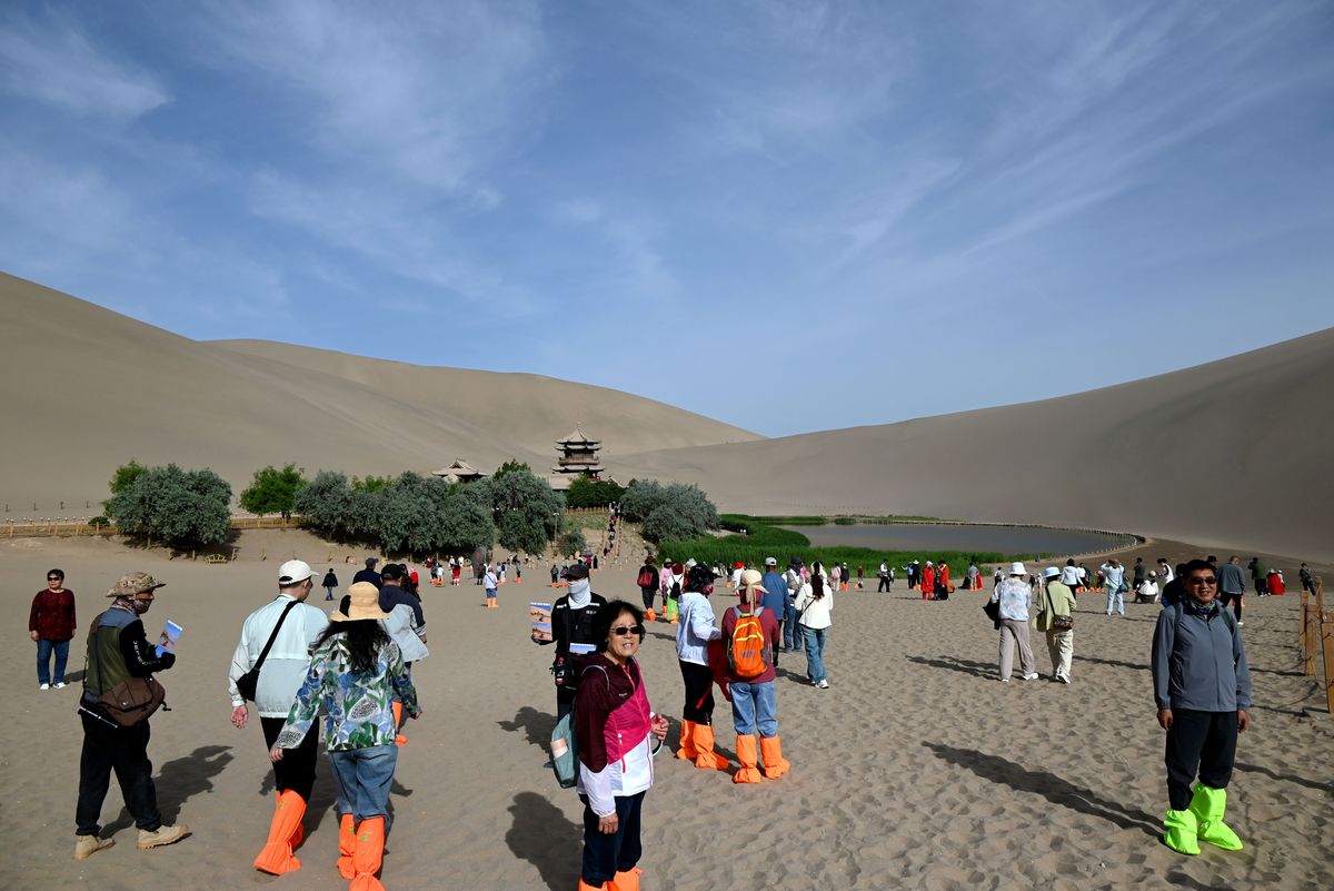 敦煌旅游攻略：探寻丝路古城，体验千年文化