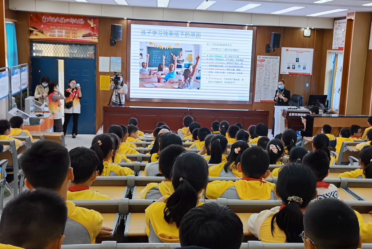 遵义市航天工业学校数控技术专业设有哪些主要课程