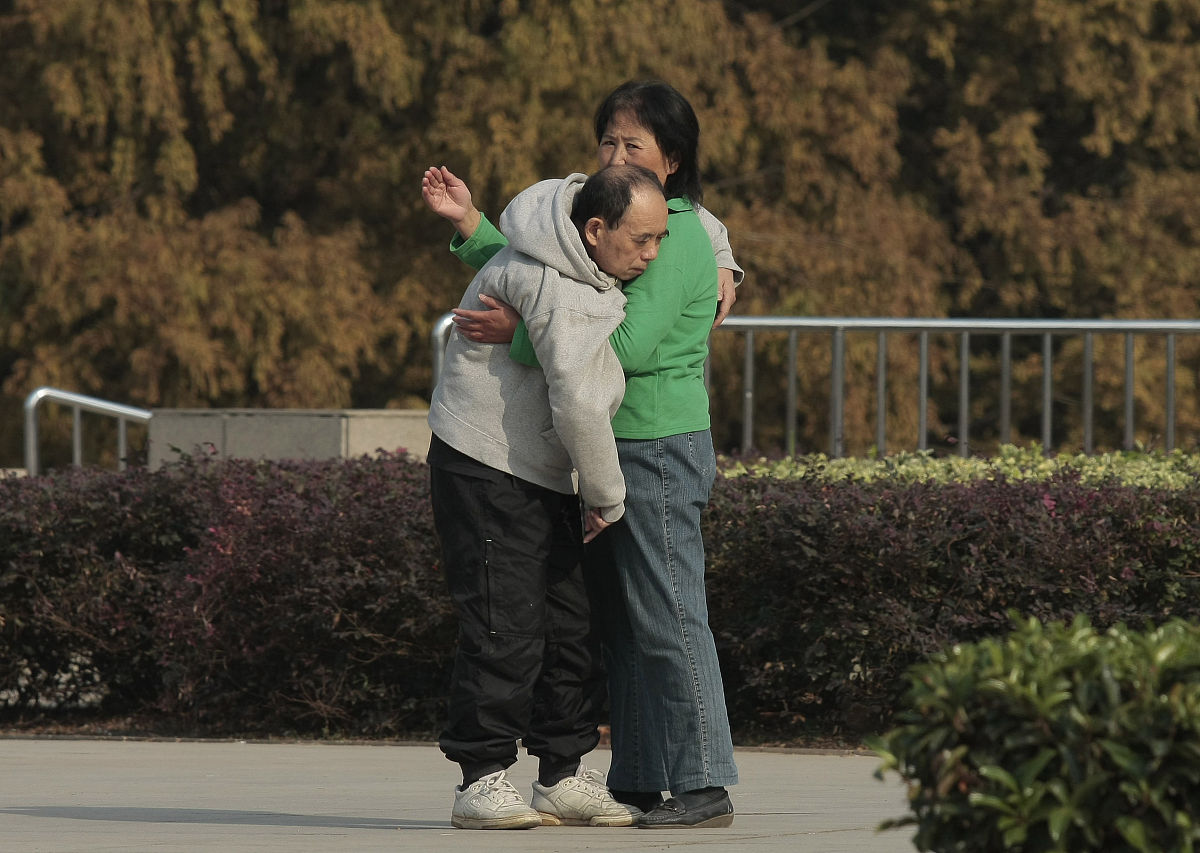 小说的方式描写病弱男生