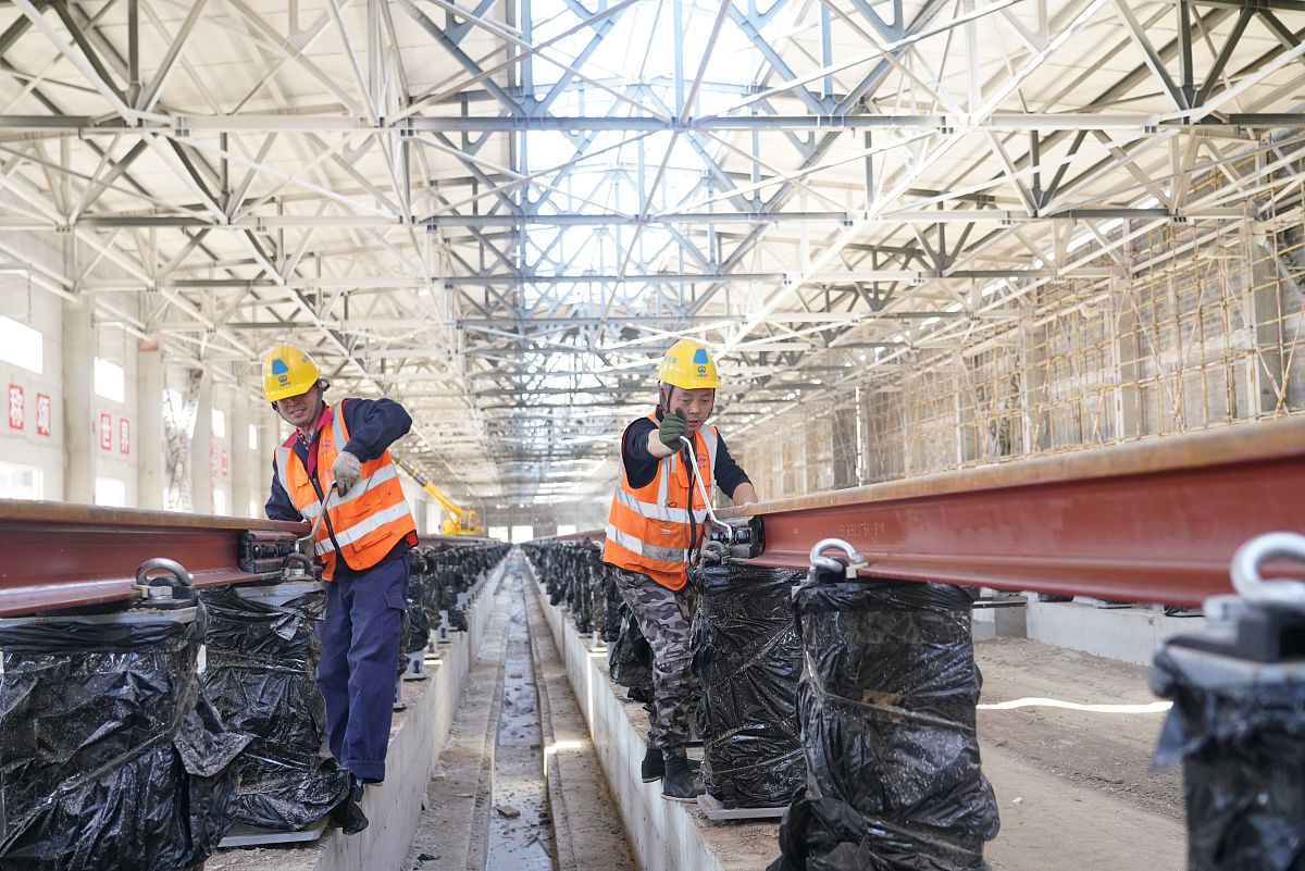 高速铁路工程及维护技术专科就业前景如何？