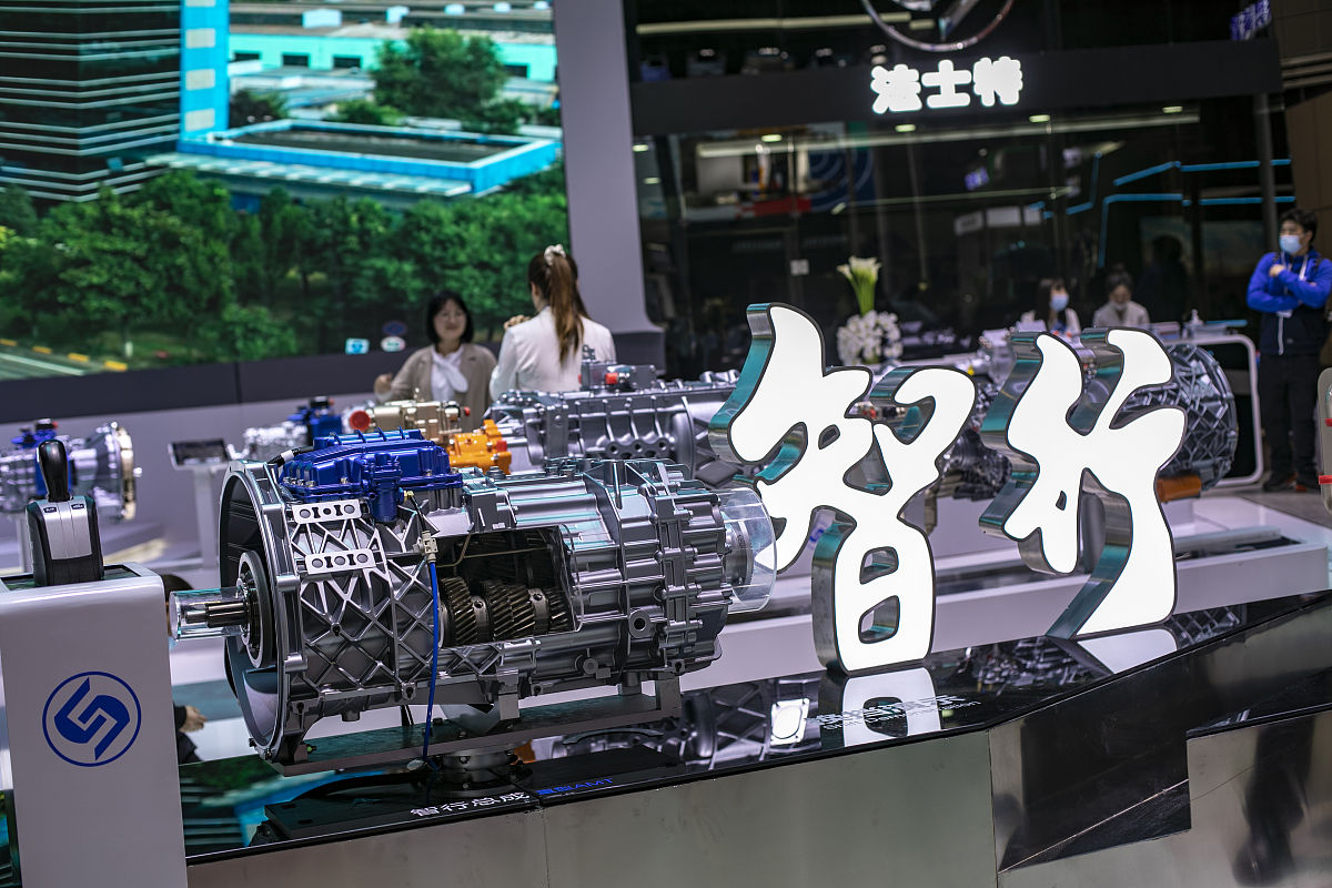 我去汽修厂实习4个月请帮我写16篇300周记