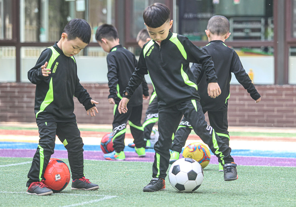 关于校园的作文600字