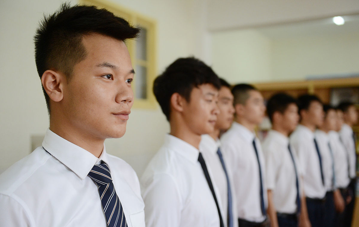 2023年贵州航空学校空中乘务专业招生简章：就业前景广阔！