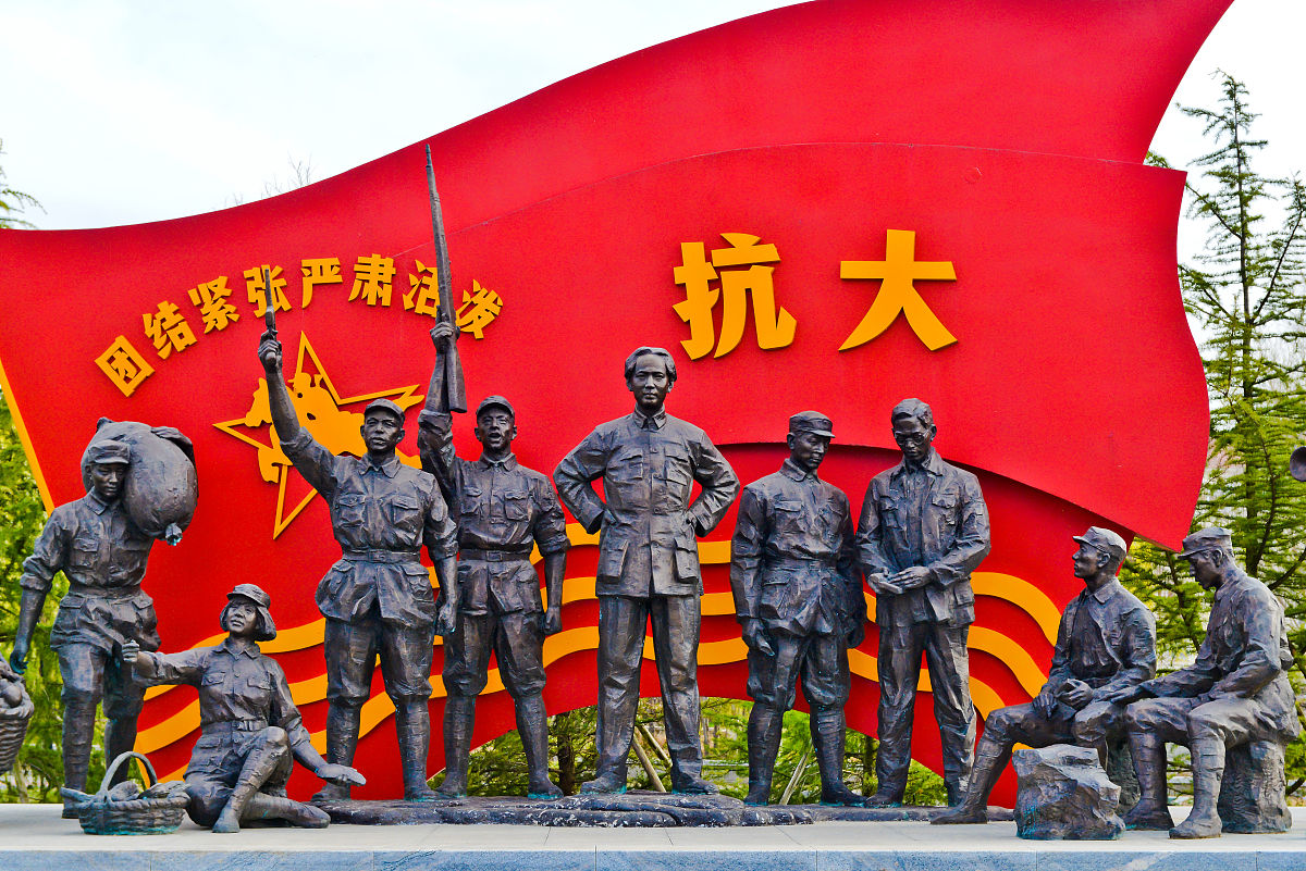 以长丰红色革命文化主题 并举例说明 不少于五万字