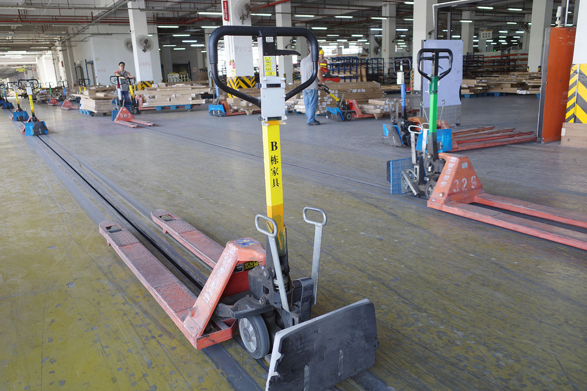 电动堆高车续航能力解析：影响因素与提升方法