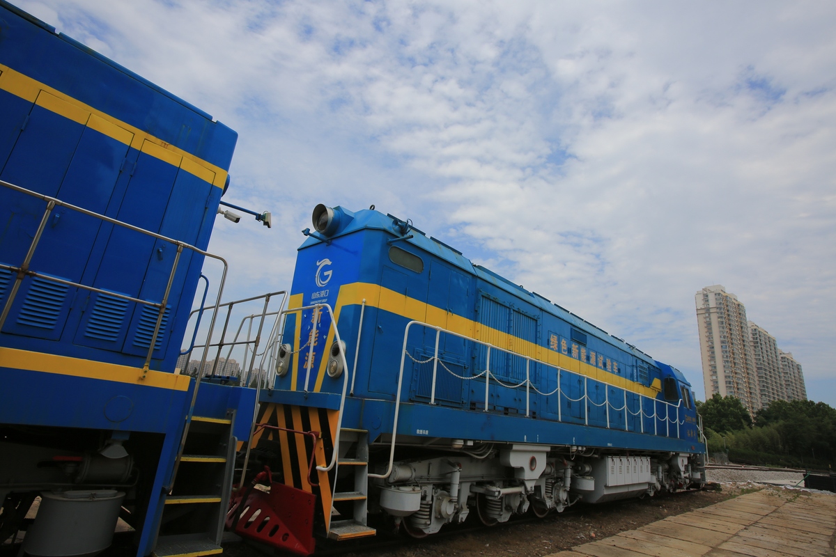 想学铁路专业去甘肃哪家中专学校比较靠谱？