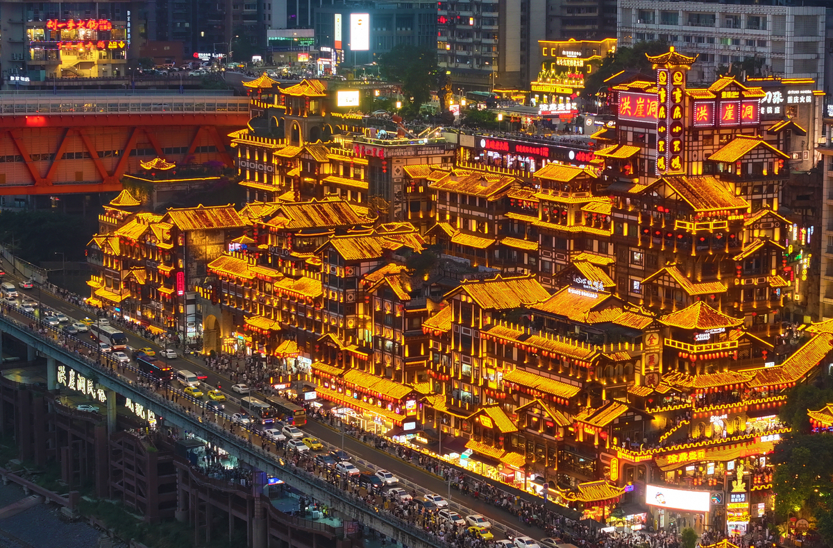 重庆必游景点：人民大礼堂、解放碑、洪崖洞等打卡攻略