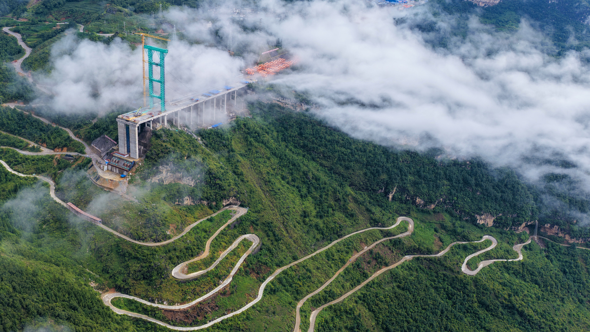 六盘水市曝光找哪家媒体？六盘水市都有哪些媒体？要突出媒体的重要性和作用字数不少于400字