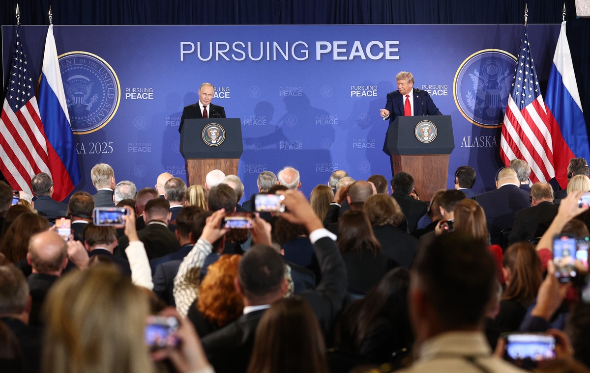 华为反击战：应对美国限制的多重策略